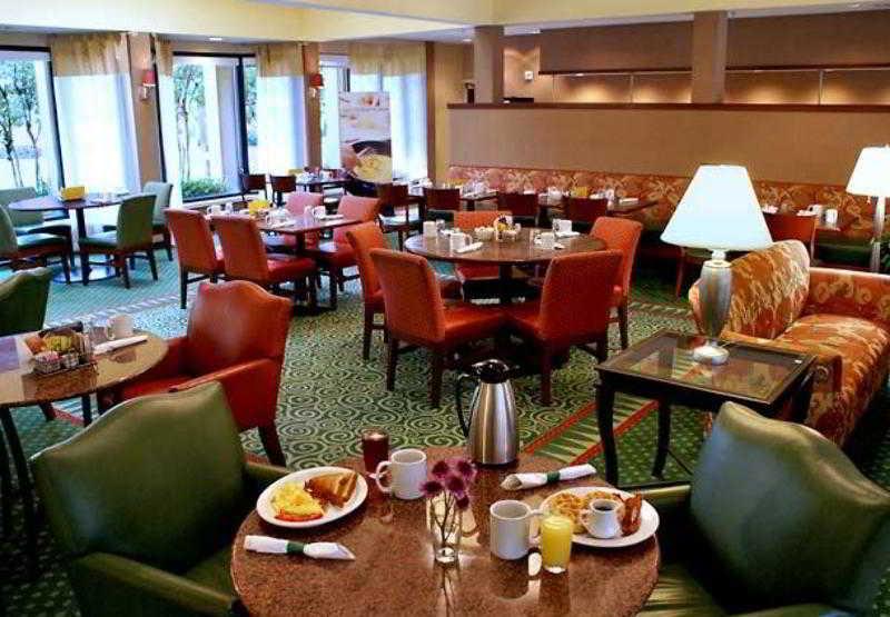 Courtyard Birmingham Hoover Restaurant bilde
